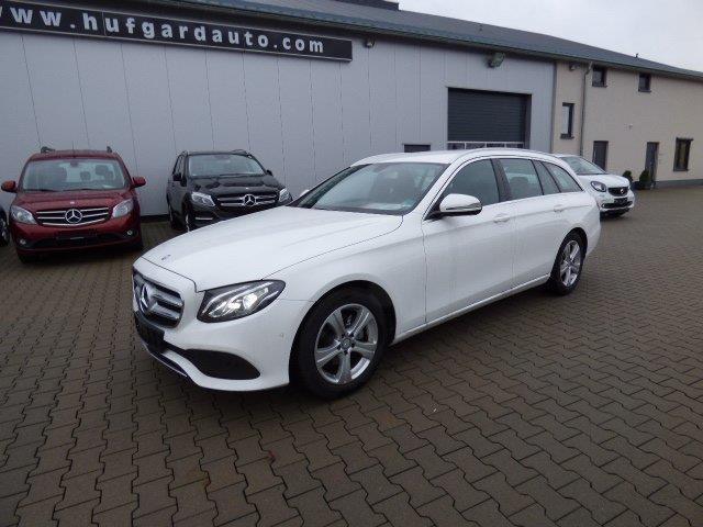 Left hand drive MERCEDES E CLASS 220 T d 